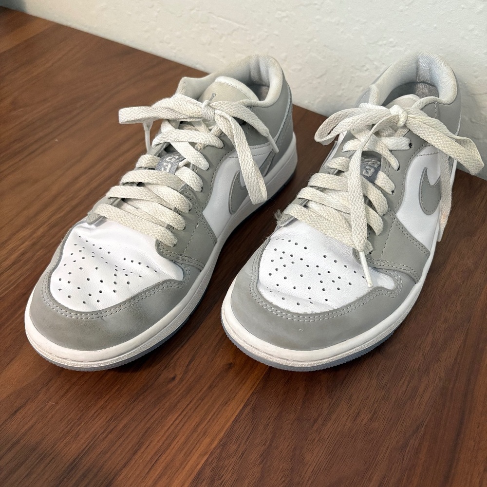 Air Jordan 1 Low "White Wolf Grey" sneakers - size 6.5